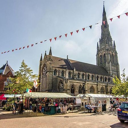 Cosy Lichfield Apartment エクステリア 写真