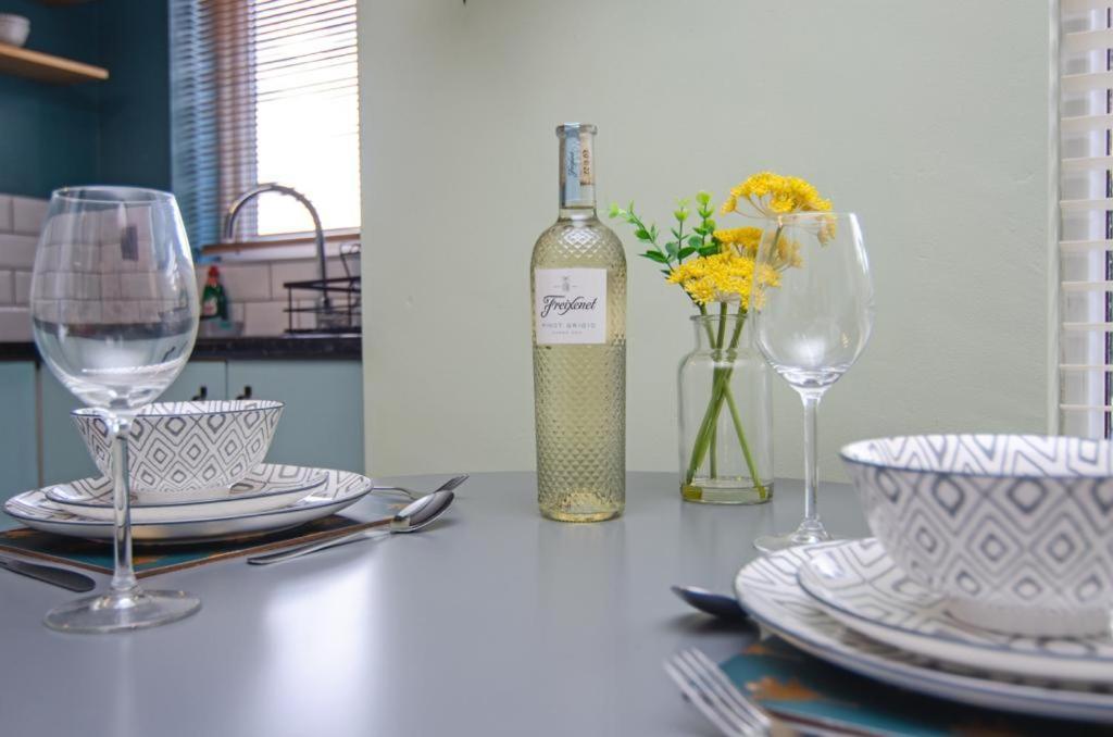 Cosy Lichfield Apartment エクステリア 写真