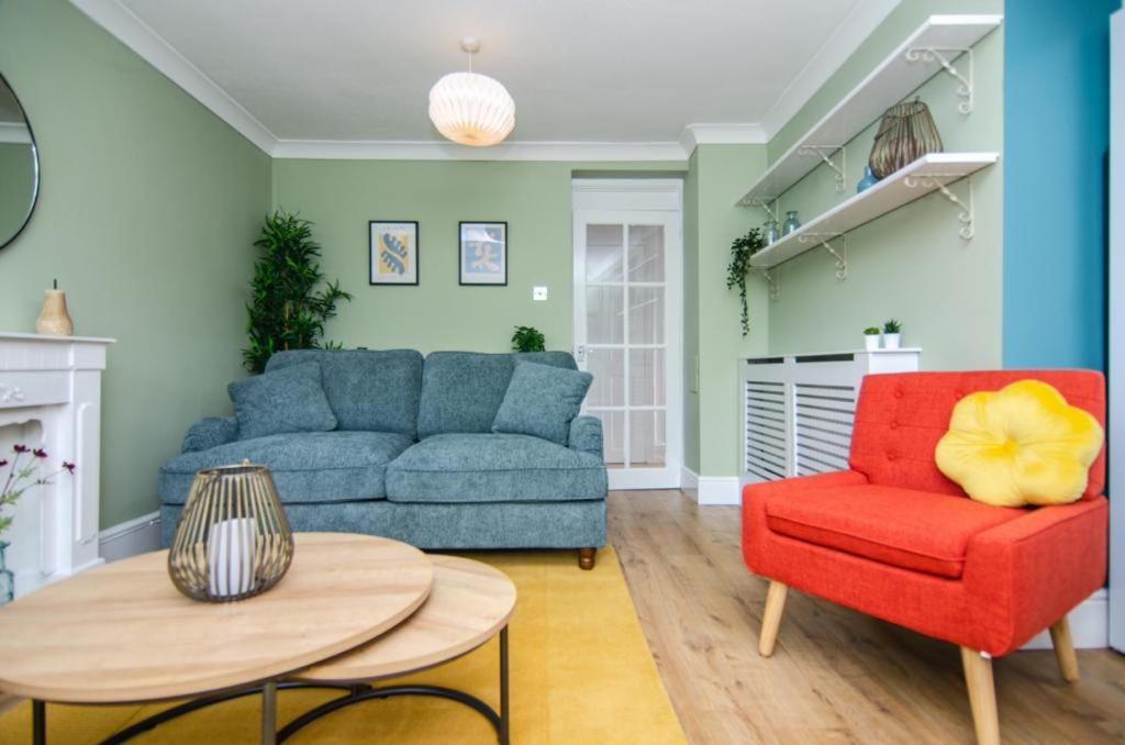 Cosy Lichfield Apartment エクステリア 写真