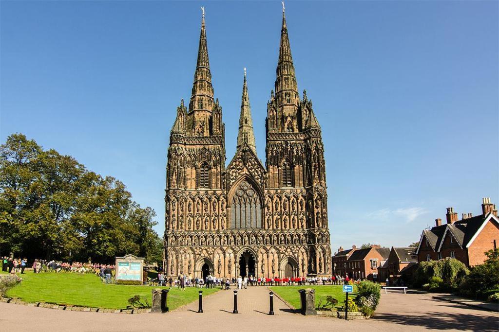 Cosy Lichfield Apartment エクステリア 写真