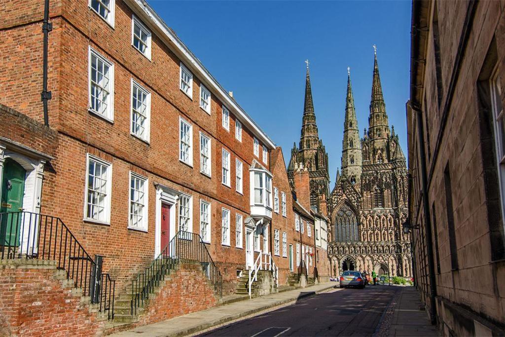 Cosy Lichfield Apartment エクステリア 写真